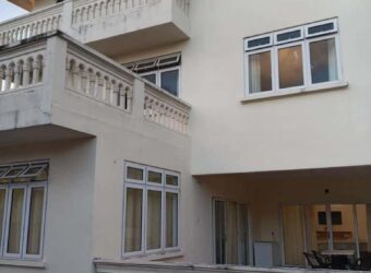 A vendre une spacieuse maison familiale avec potentiel d’investissement à Lower Vale à quelques minutes de Grand Baie