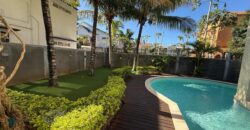 A louer une spacieuse villa familiale avec agréable piscine à 5 min de la plage de Mont Choisy
