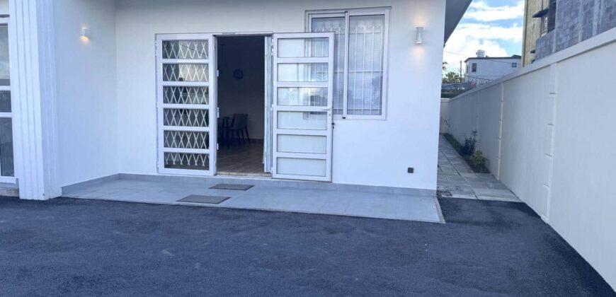 Location d’une villa neuve avec terrasse située dans un environnement paisible à Forest Side-Curepipe