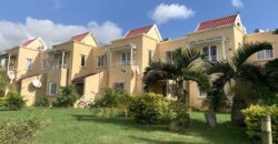 Location d’une belle villa en duplex dans une résidence sécurisée avec piscine et aire de jeux à Albion