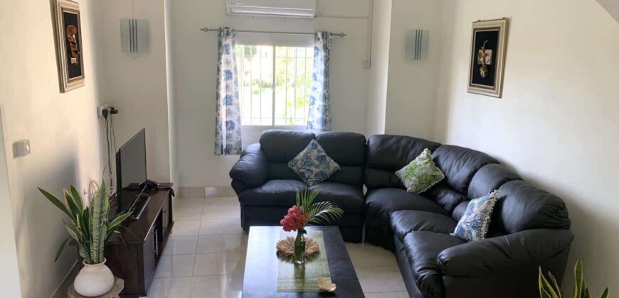 Location d’une belle villa en duplex dans une résidence sécurisée avec piscine et aire de jeux à Albion