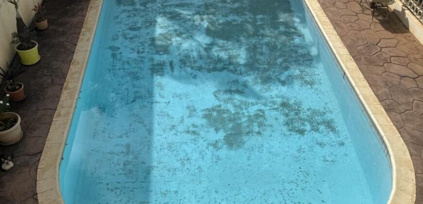 Location d’un charmant appartement T4 de 120 m2 situé dans un quartier calme proche de la plage d’Albion