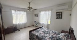 Location d’un charmant appartement T4 de 120 m2 situé dans un quartier calme proche de la plage d’Albion