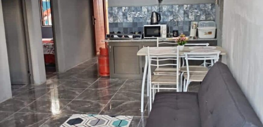 Location d’un charmant appartement T3 entièrement rénové avec piscine situé à seulement 2 minutes de la plage de Grand-Gaube.