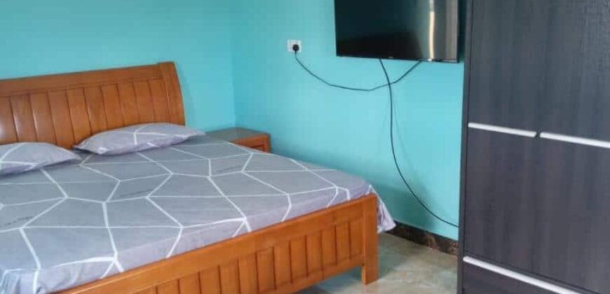 A louer un studio avec piscine commune situé au 3ème étage d’un immeuble neuf à Trou aux Biches