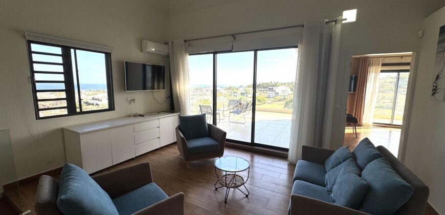 En vente une élégante villa récente de 300 m² avec piscine sur 542 m² de terrain au calme à Flic en Flac