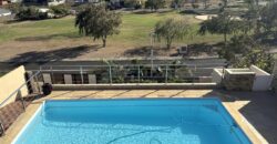 En vente une élégante villa récente de 300 m² avec piscine sur 542 m² de terrain au calme à Flic en Flac
