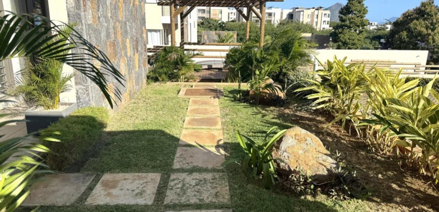 Location d’un magnifique appartement récent dans une résidence sécurisée avec piscine commune et parking sécurisé à Flic en Flac