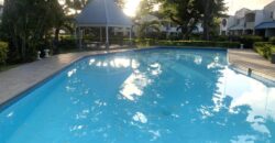 A louer villa en duplex avec piscine dans complexe sécurisé à deux pas de la plage à Flic en Flac