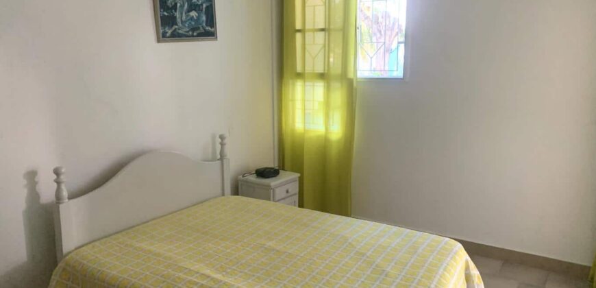 A louer villa en duplex avec piscine dans complexe sécurisé à deux pas de la plage à Flic en Flac