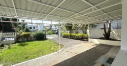 A louer une spacieuse villa avec garage situé dans un quartier résidentiel calme à Sodnac