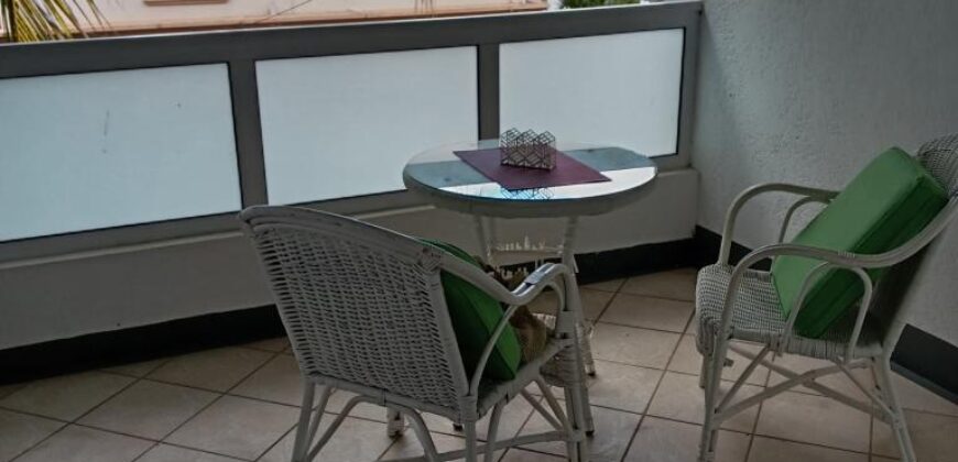 A louer un bel appartement proche de la plage et commerces à Trou aux Biches