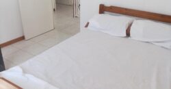 À louer une villa en duplex située dans un complexe sécurisé avec piscine commune à Pereybère