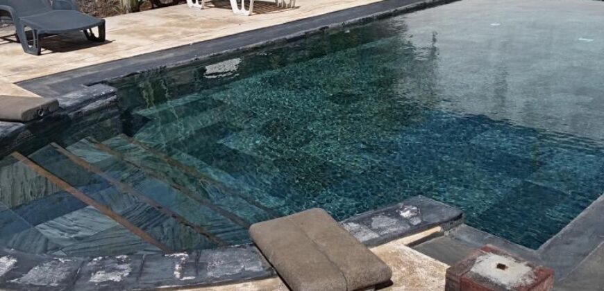 A louer un charmant appartement dans une résidence sécurisée avec piscine commune proche de la plage et commerces à GrandBaie