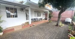 En vente une lumineuse villa avec terrasse couverte proche de la plage à Albion