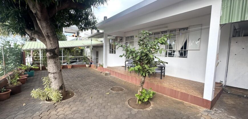 En vente une lumineuse villa avec terrasse couverte proche de la plage à Albion