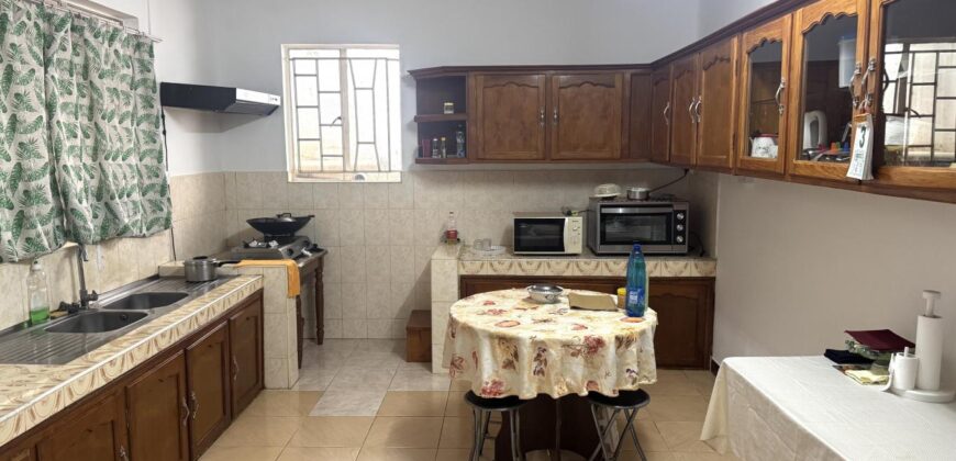 En vente une lumineuse villa avec terrasse couverte proche de la plage à Albion