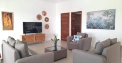 À vendre une villa récente de 200 m2 sur un terrain de 550 m2 située à Tamarin