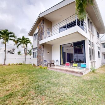A louer un appartement neuf et meublé au rez de chaussée d’une maison de deux logements dans un cadre paisible à Pereybère