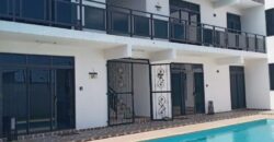 Location d’un charmant appartement récent dans une résidence privée avec piscine commune à Grandbaie
