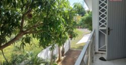 A louer un appartement avec petite terrasse dans un quartier résidentiel à Pointe aux Canonniers
