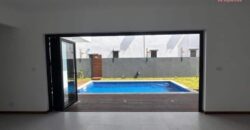 En vente une villa neuve avec piscine et rooftop offrant vue panoramique sur le coin de mire à Grandbaie