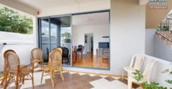 A vendre un ensemble Immobilier de 2 villas divisées en 4 Appartements proche de la plage à Pereybère