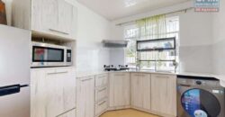 A vendre un ensemble Immobilier de 2 villas divisées en 4 Appartements proche de la plage à Pereybère