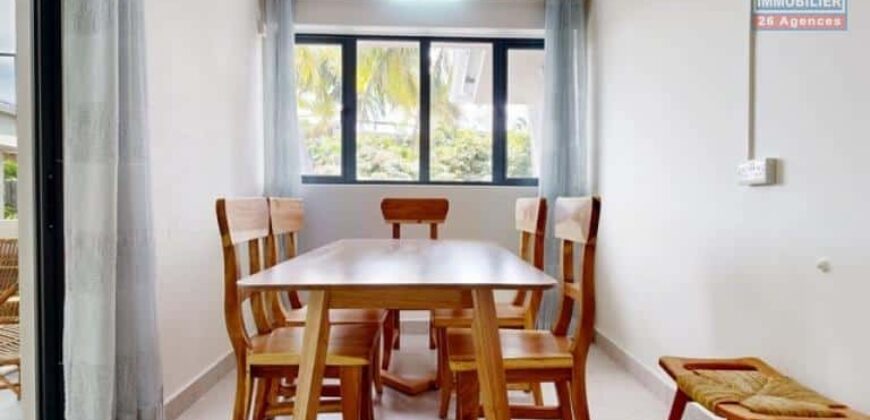 A vendre un ensemble Immobilier de 2 villas divisées en 4 Appartements proche de la plage à Pereybère