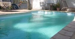 Accessible aux étrangers: En vente un lumineux appartement avec piscine en plein coeur de Grandbaie