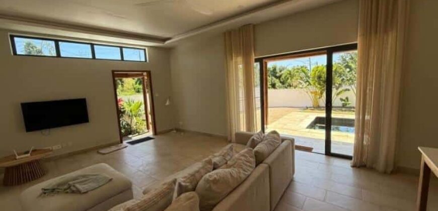Location d’une villa moderne de 140m2 avec piscine sur un terrain de 390m2 dans un cadre paisible à Saint Antoine-Goodlands