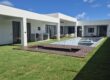 Accessible aux étrangers: En vente une villa de prestige de 435 m² dans un domaine sécurisé avec piscine privée à Grand Baie