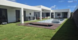 Accessible aux étrangers: En vente une villa de prestige de 435 m² dans un domaine sécurisé avec piscine privée à Grand Baie