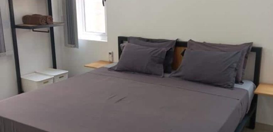 En vente un immeuble moderne avec 3 appartements meublés à seulement 2 minutes de la plage à Poste Lafayette.