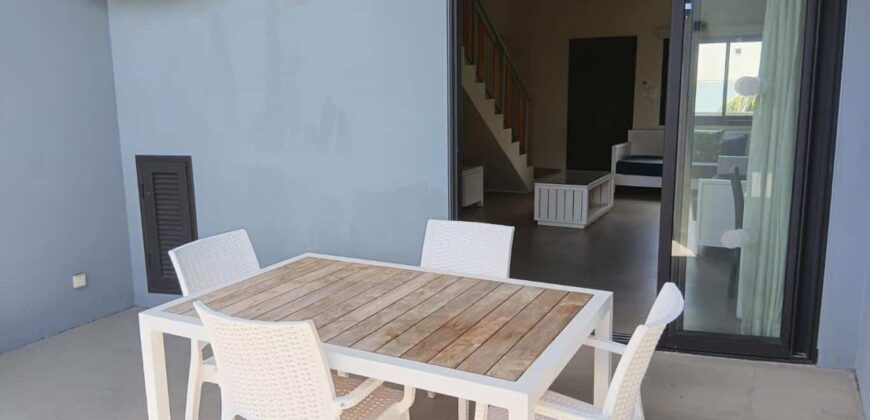 Accessible aux étrangers: En vente un superbe appartement rénové dans une résidence de standing à Trou aux Biches.