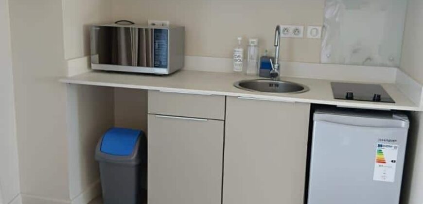 Accessible aux étrangers: En vente un superbe appartement rénové dans une résidence de standing à Trou aux Biches.