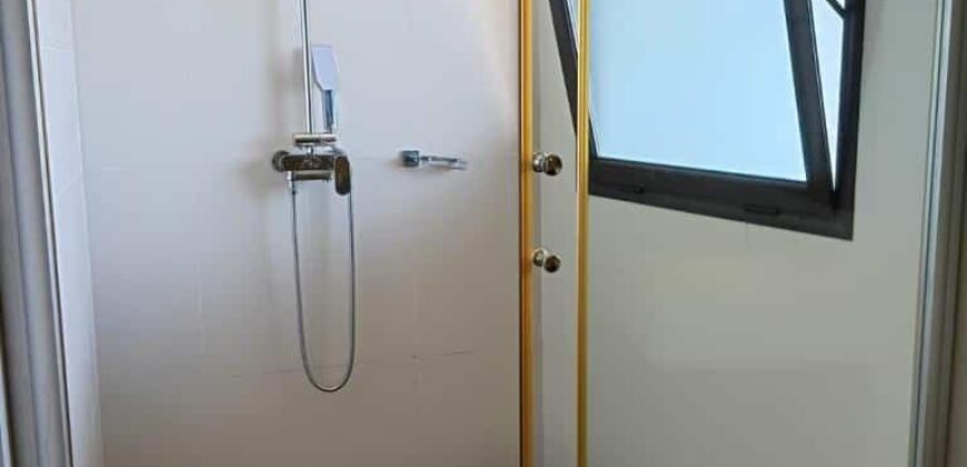 Accessible aux étrangers: En vente un superbe appartement rénové dans une résidence de standing à Trou aux Biches.