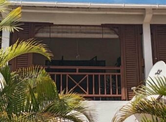 À louer un studio de charme à deux pas de la plage de Péreybère, un petit coin de paradis !