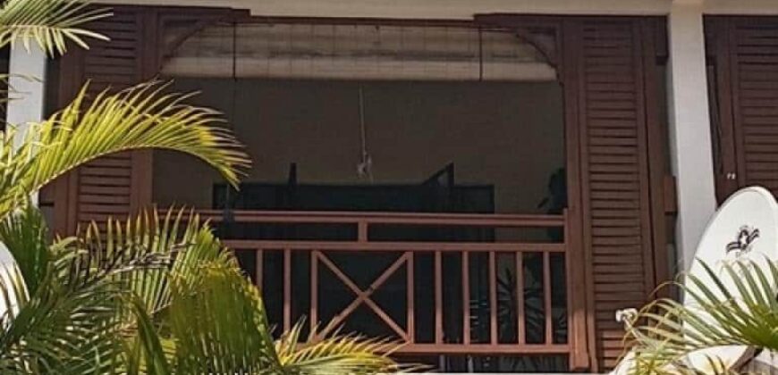 À louer un studio de charme à deux pas de la plage de Péreybère, un petit coin de paradis ! À louer un studio de charme à deux pas de la plage de Péreybère, un petit coin de paradis !