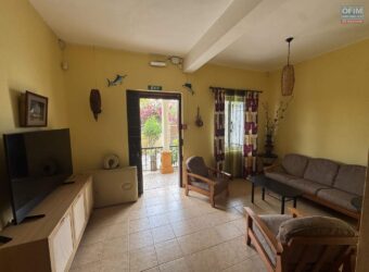 À louer un appartement de type F3 situé à deux pas de la plage de Flic en Flac À louer un appartement de type F3 situé à deux pas de la plage de Flic en Flac