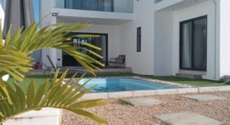 Location d’une superbe villa contemporaine avec piscine nichée dans un quartier paisible et résidentiel à Grandbaie