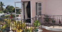 À vendre appartement avec roof top privatif offrant vue imprenable sur mer à Grand Gaube