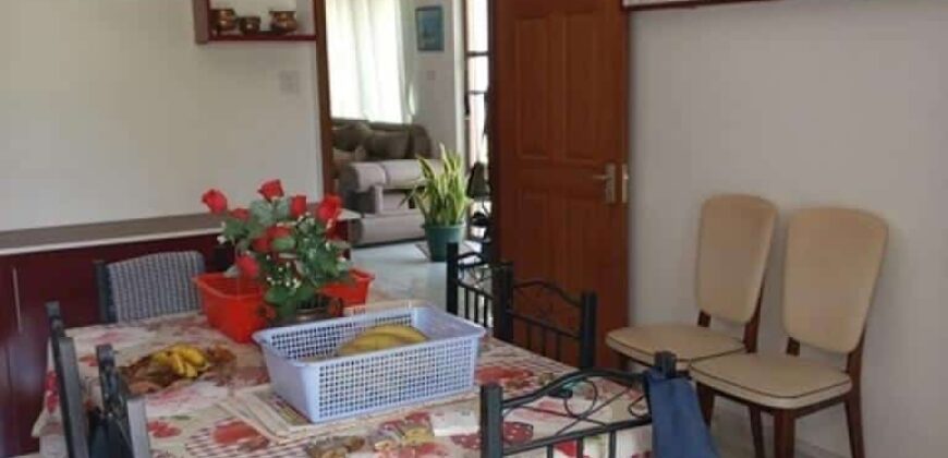 A vendre une belle villa familiale de 230m2 située dans un quartier résidentiel à Grand Gaube A vendre une belle villa familiale de 230m2 située dans un quartier résidentiel à Grand Gaube