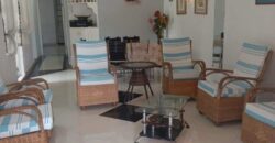 À louer un lumineux appartement dans une résidence avec piscine commune proche plage à Trou aux Biches