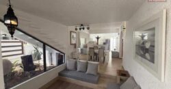 En vente superbe villa composée de trois logements indépendants située à Pointe aux Canonniers