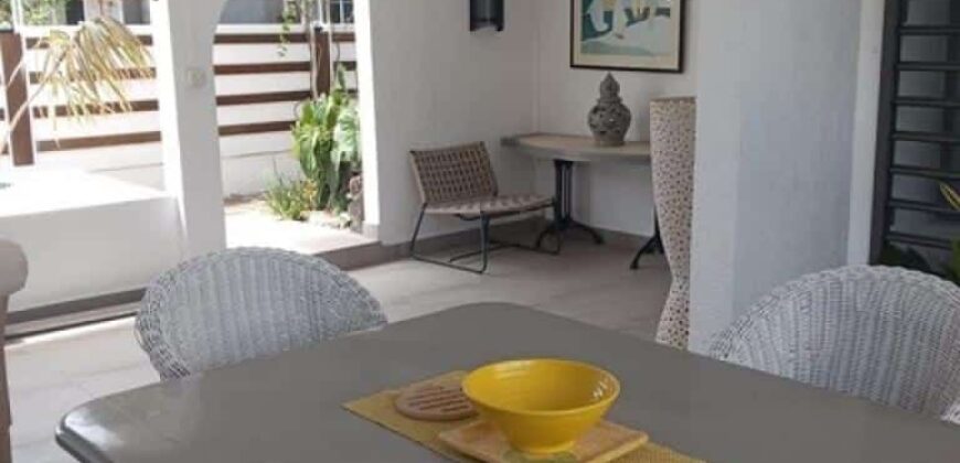 En vente superbe villa composée de trois logements indépendants située à Pointe aux Canonniers