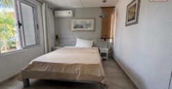 En vente superbe villa composée de trois logements indépendants située à Pointe aux Canonniers