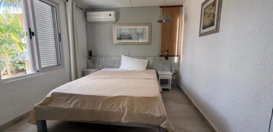 En vente superbe villa composée de trois logements indépendants située à Pointe aux Canonniers