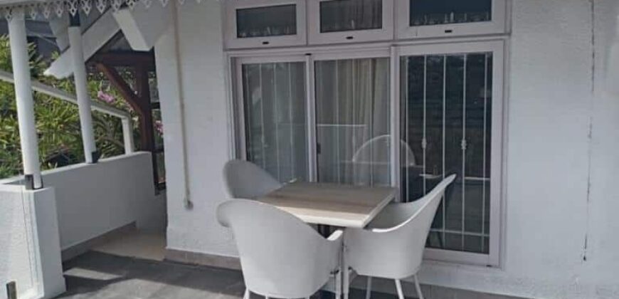 En vente superbe villa composée de trois logements indépendants située à Pointe aux Canonniers