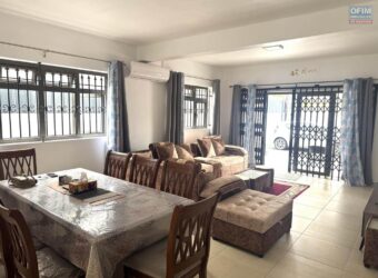 À louer un charmant appartement neuf en rez-de-chaussée à seulement 200 m de la plage de Flic en Flac.